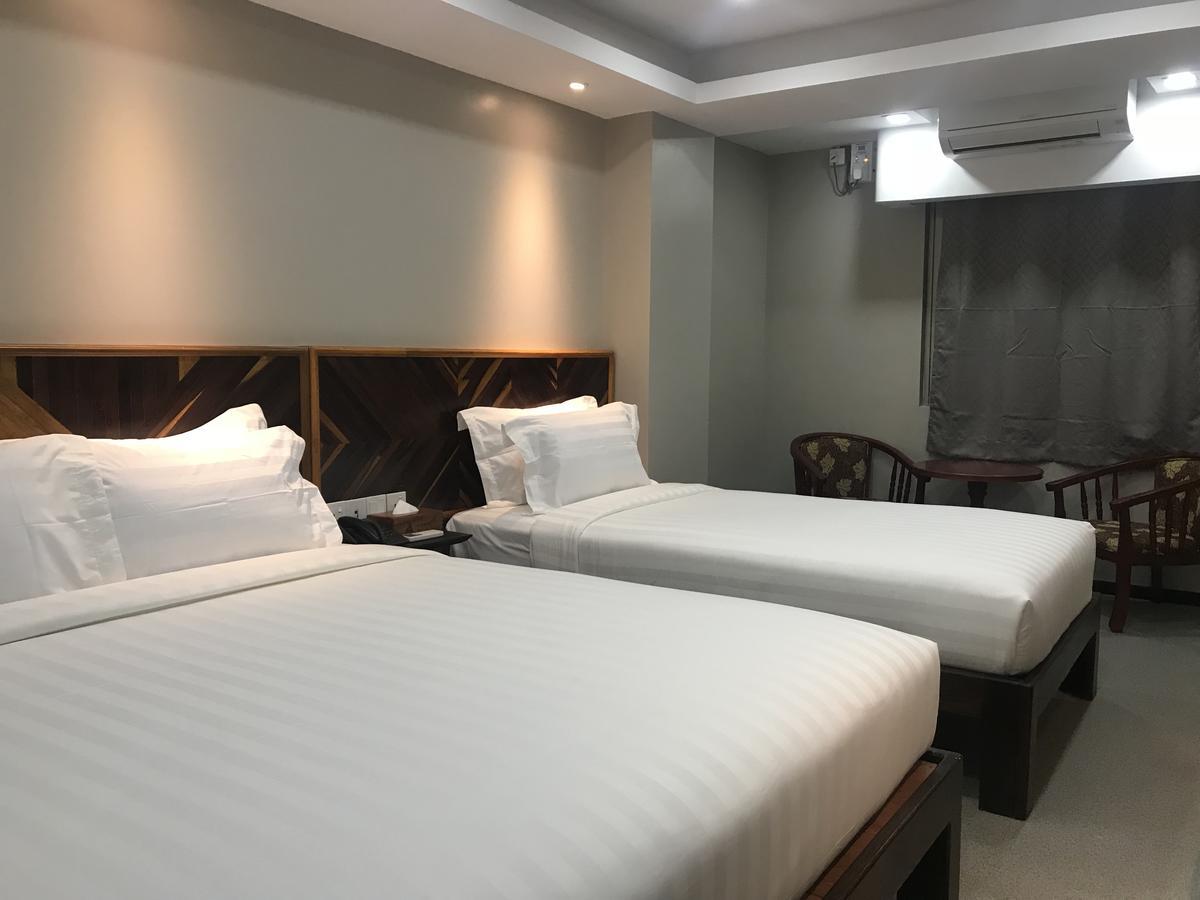 Tristar Hotel Yangon Exteriör bild