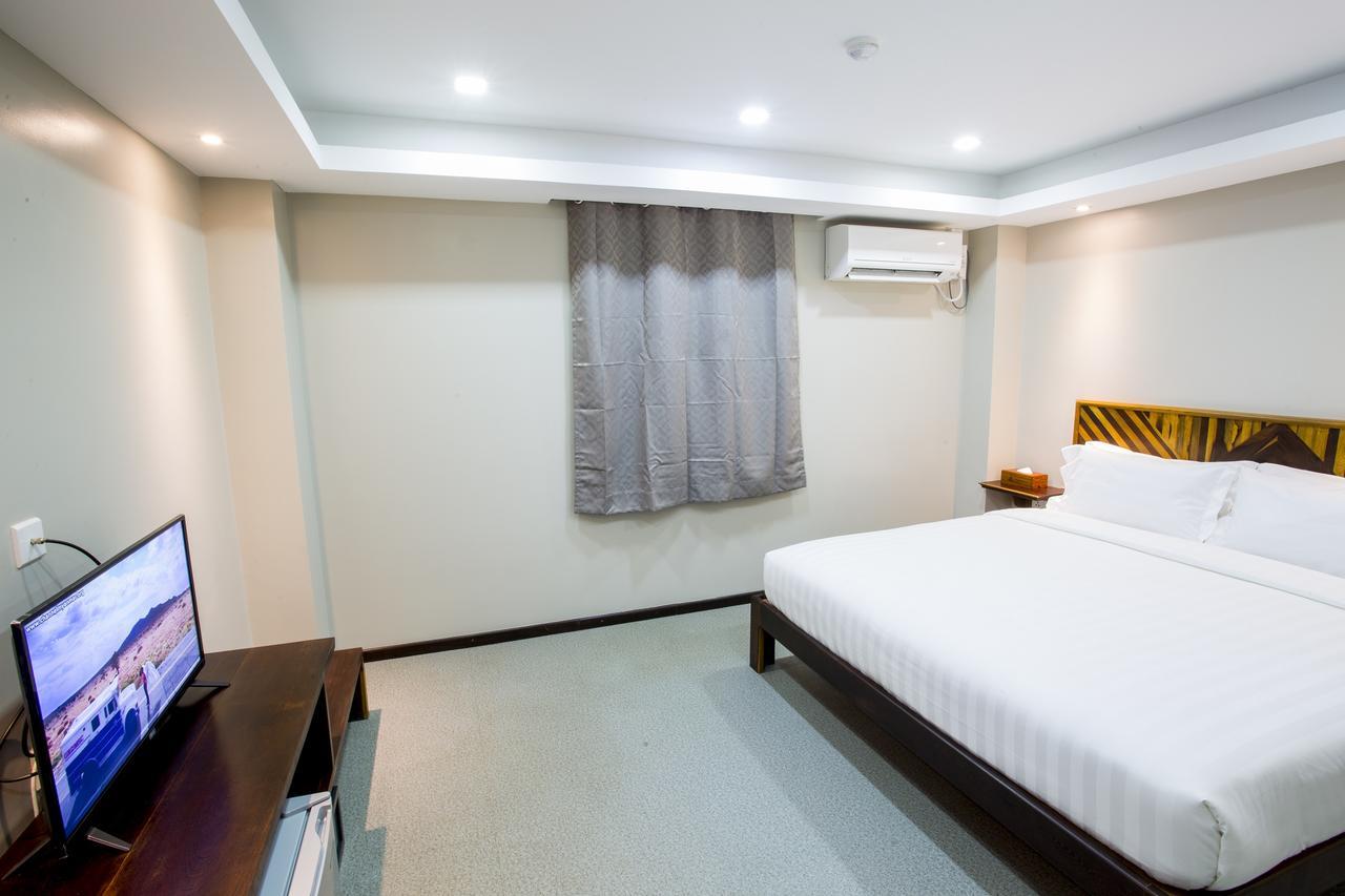 Tristar Hotel Yangon Exteriör bild