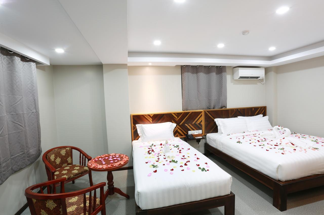 Tristar Hotel Yangon Exteriör bild